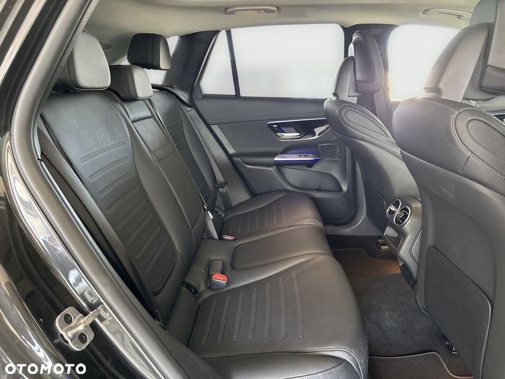 Mercedes-Benz GLC - 22