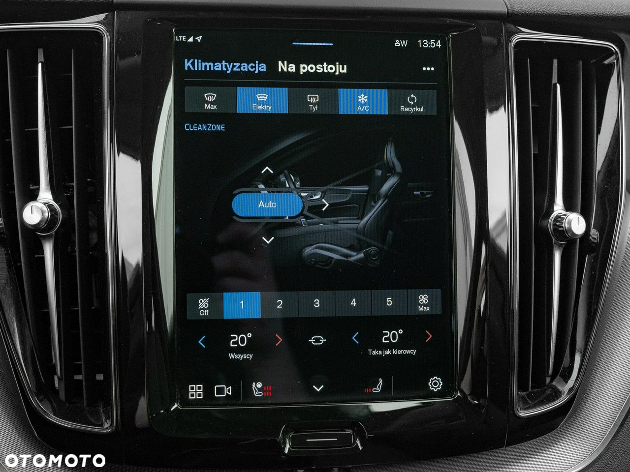 Volvo XC 60 - 21