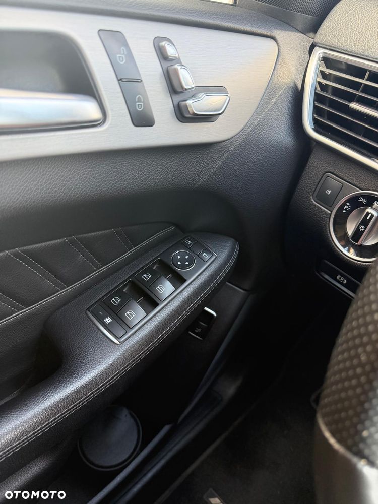 Mercedes-Benz GLE - 22