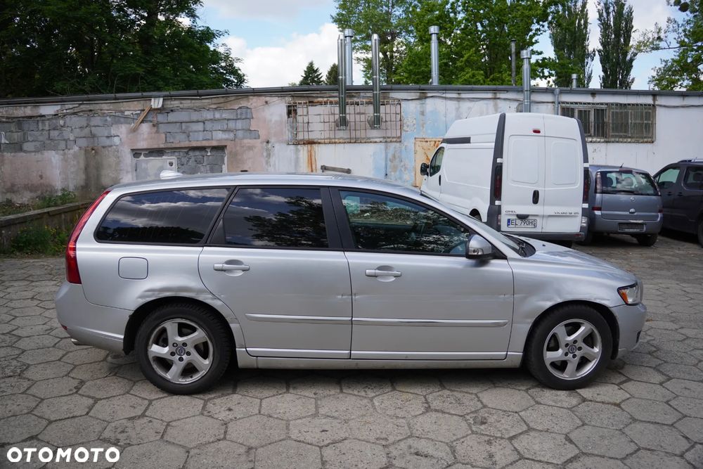 Volvo V50 D3 Momentum - 3