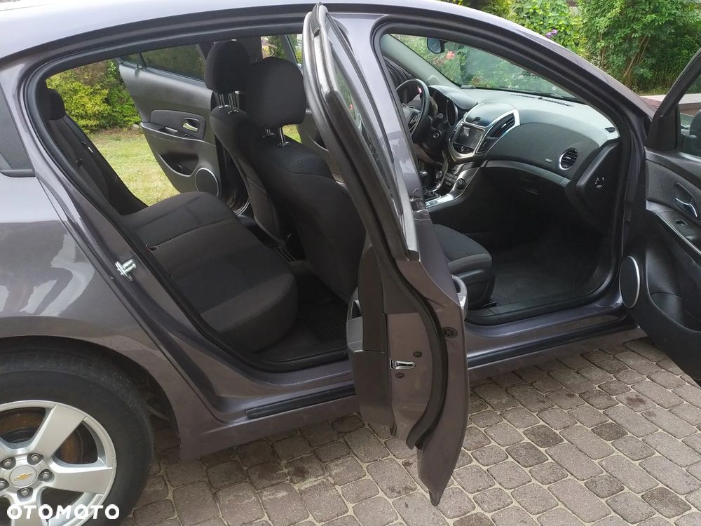 Chevrolet Cruze 1.8 LTZ - 31
