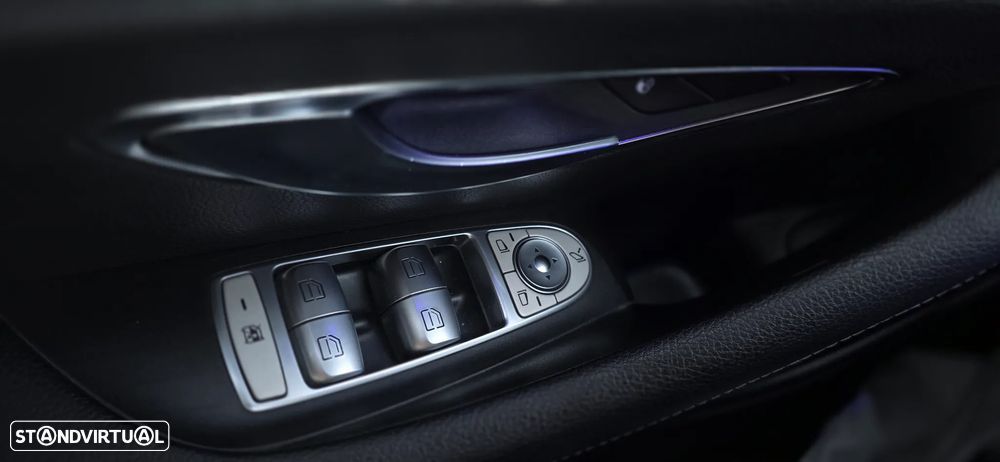 Mercedes-Benz E 200 d 9G-TRONIC Avantgarde - 24