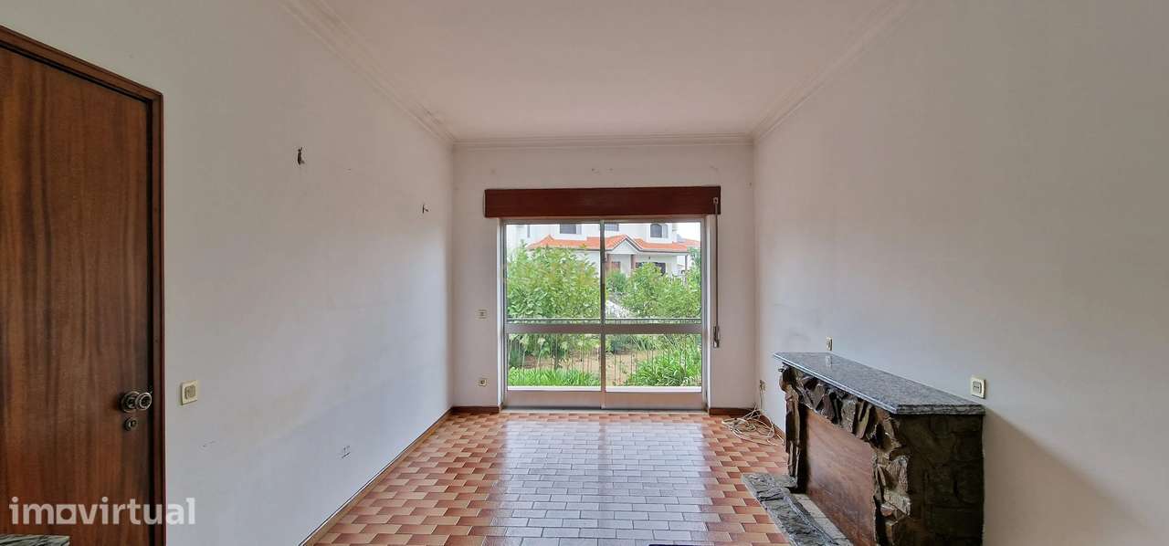 Andar moradia T4 com garagem e arrumo fechado em Fragosela - Viseu - Grande imagem: 4/11