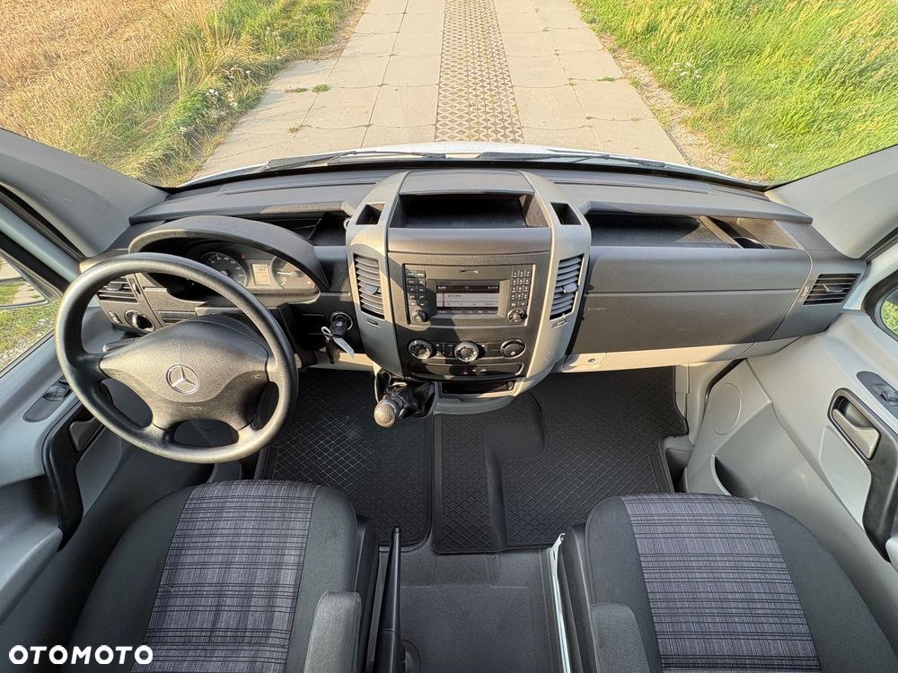 Mercedes-Benz Sprinter 316 - 23