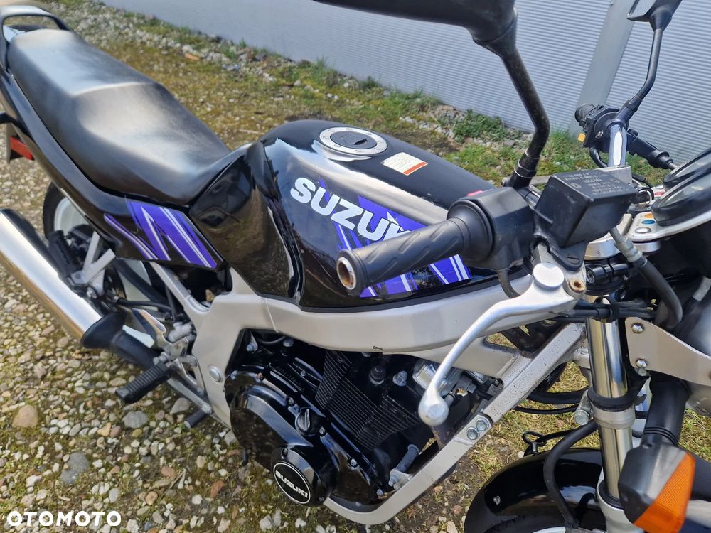 Suzuki GS - 12