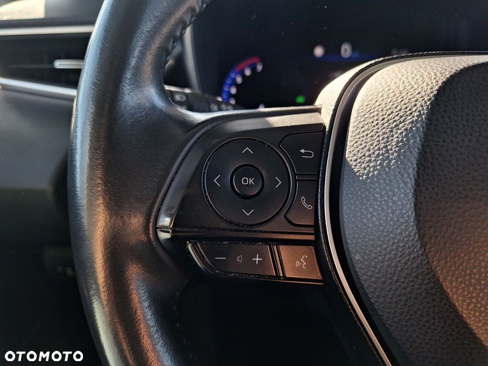 Toyota Corolla 1.8 Hybrid Comfort - 32