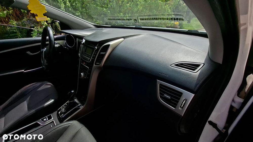 Hyundai i30 Kombi 1.6 GDi DCT Premium - 22