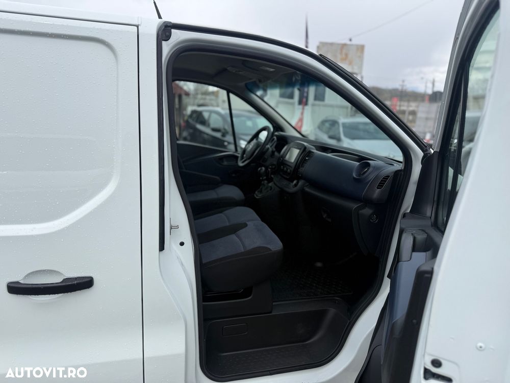 Opel VIVARO - 11