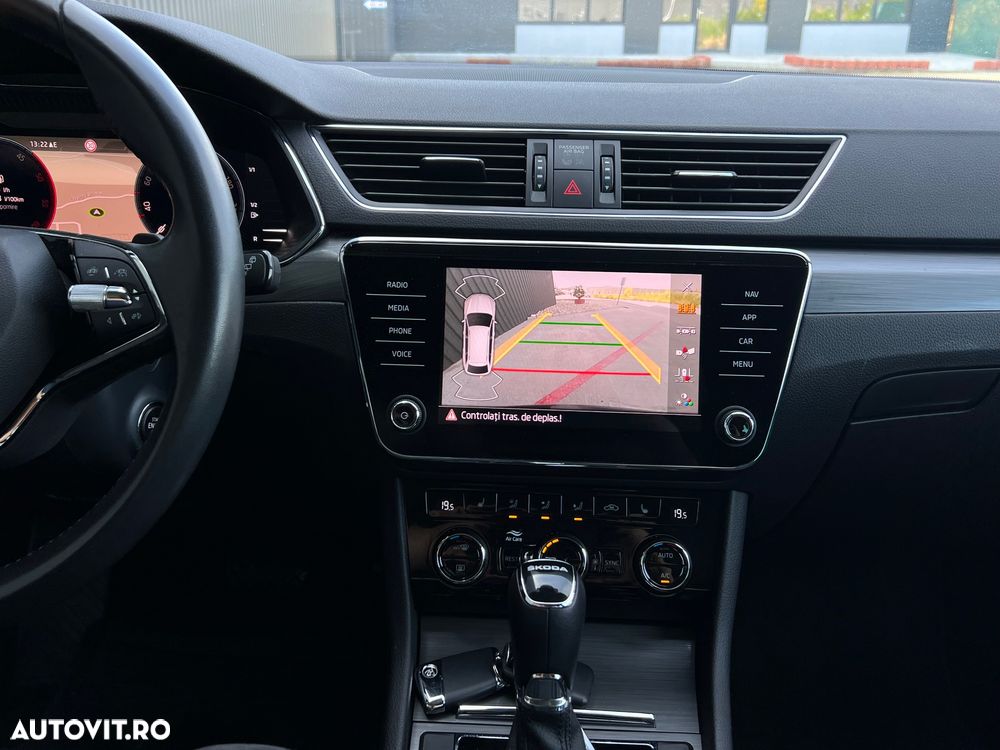Skoda Superb 2.0 TDI DSG Premium Edition - 12