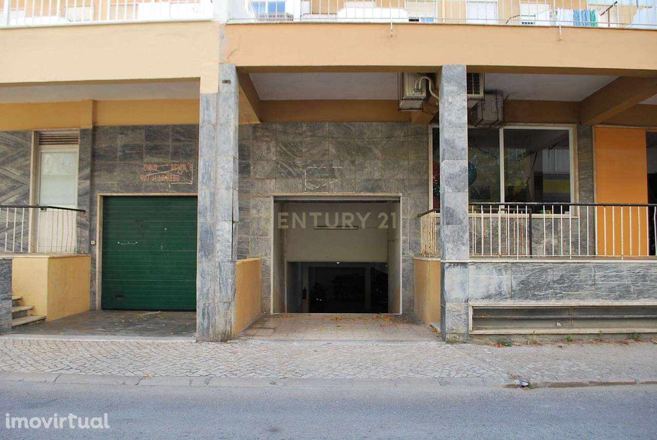Garagem Ampla no Centro da Costa da Caparica – 710 m² | Arrendamento c - Grande imagem: 2/22