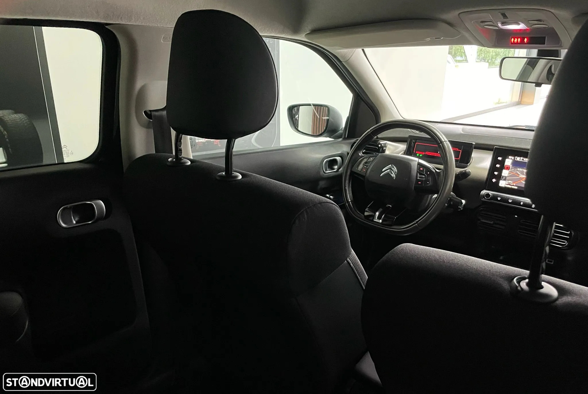 Citroën C4 Cactus 1.6 BlueHDi Shine Ed.Midnight - 30