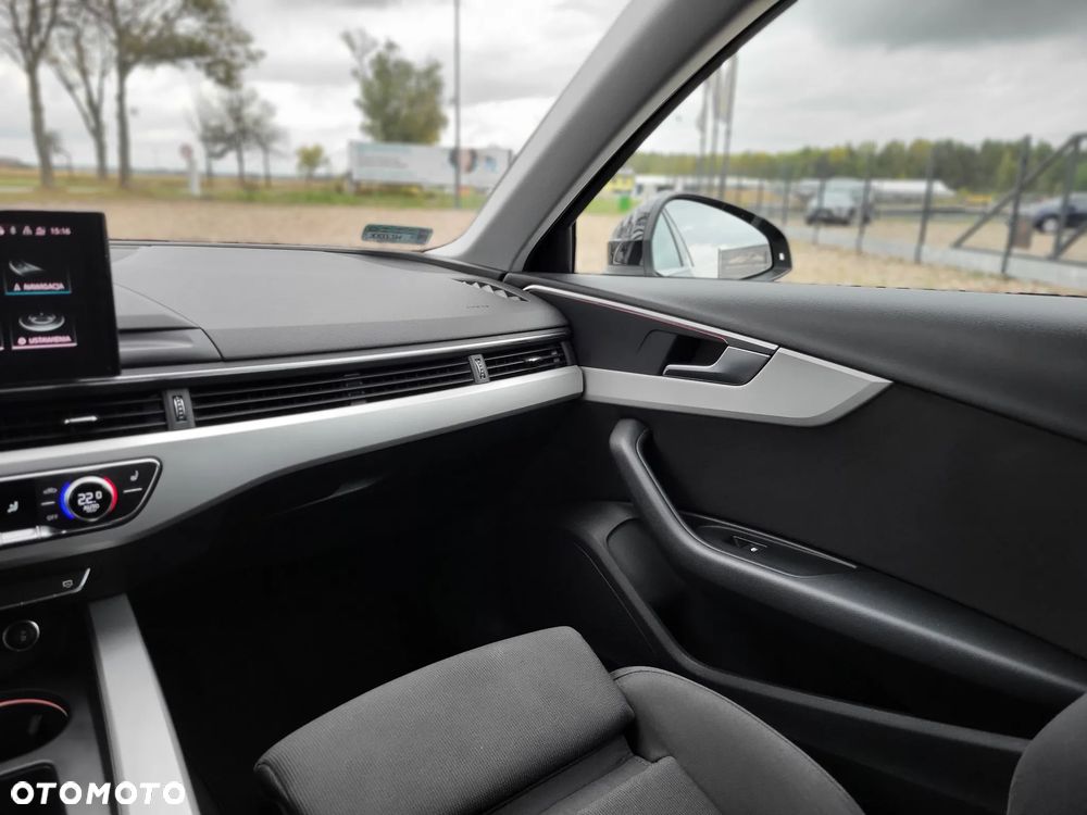 Audi A4 Limousine 35 TFSI mHEV S tronic - 13