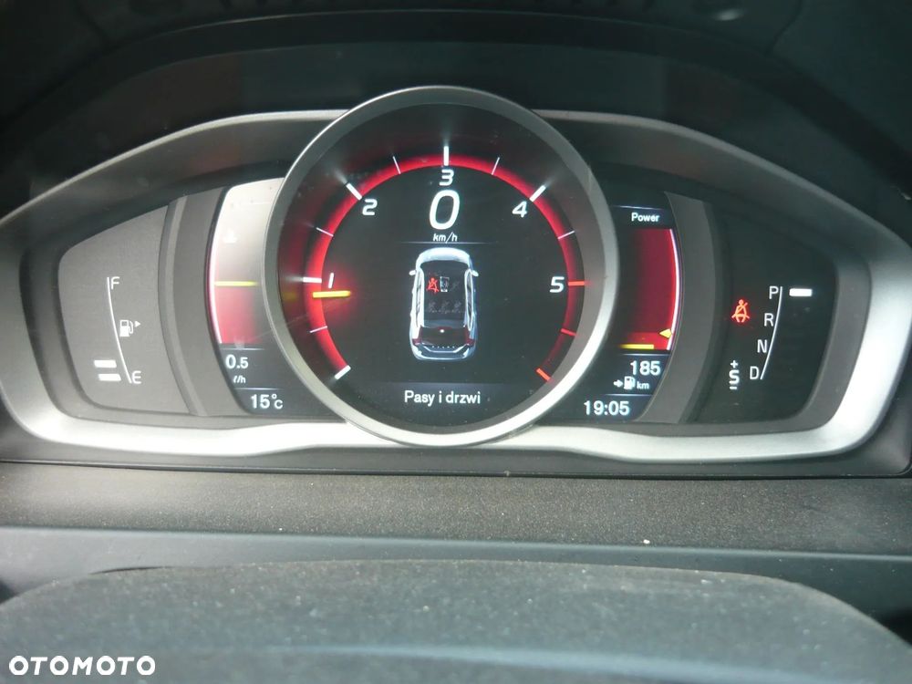 Volvo V60 D3 Drive-E Momentum - 9
