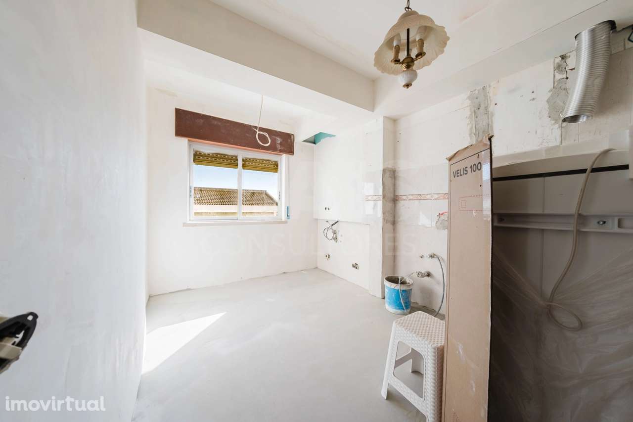 Apartamento T2 Renovado em Peniche – Oportunidade de Investimento! - Grande imagem: 4/22