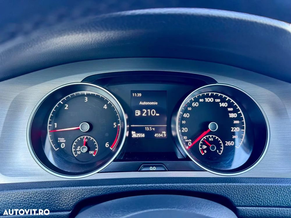 Volkswagen Golf 1.6 TDI DPF BMT Comfortline - 9