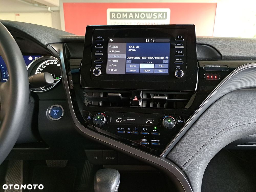 Toyota Camry 2.5 Hybrid Comfort CVT - 21