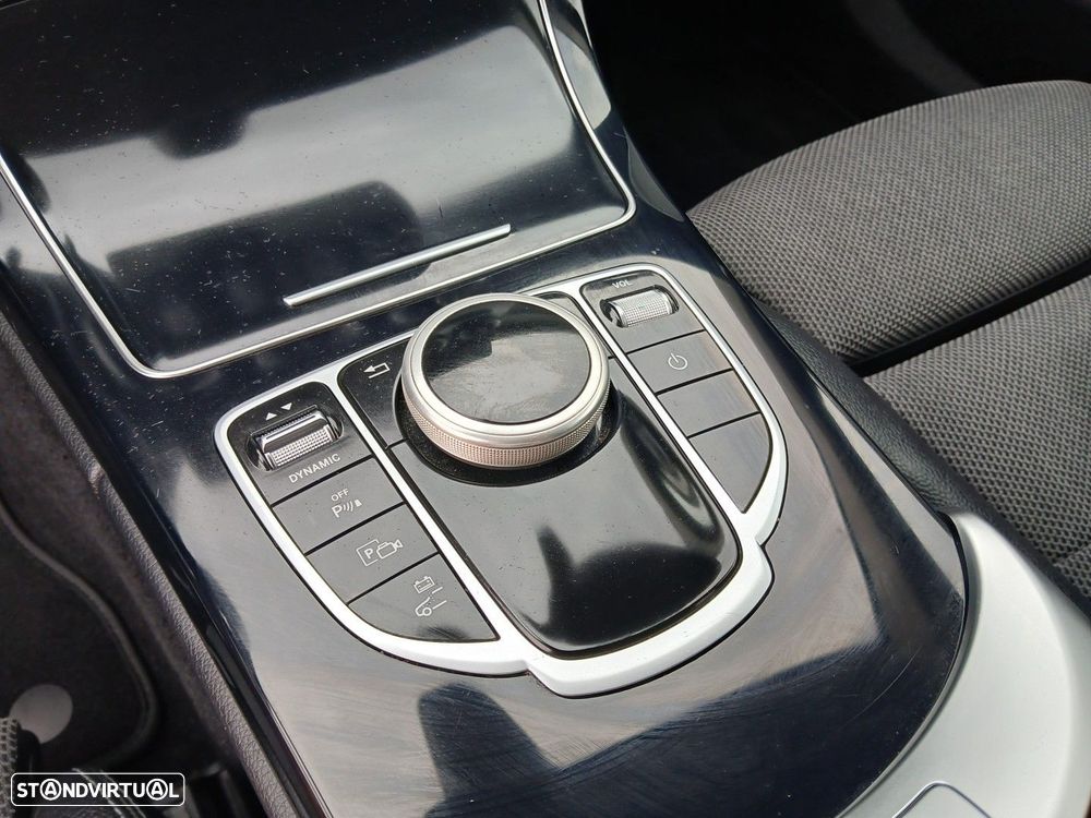 Mercedes-Benz C 300 de Avantgarde - 22