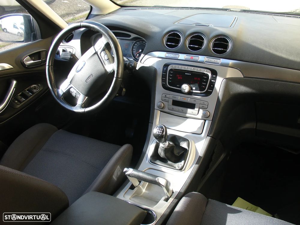 Ford S-Max 1.8 TDCi Titanium 7L - 7