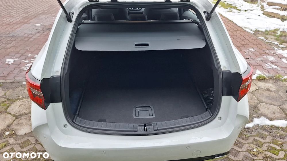 Toyota Corolla 1.8 Hybrid Comfort - 24