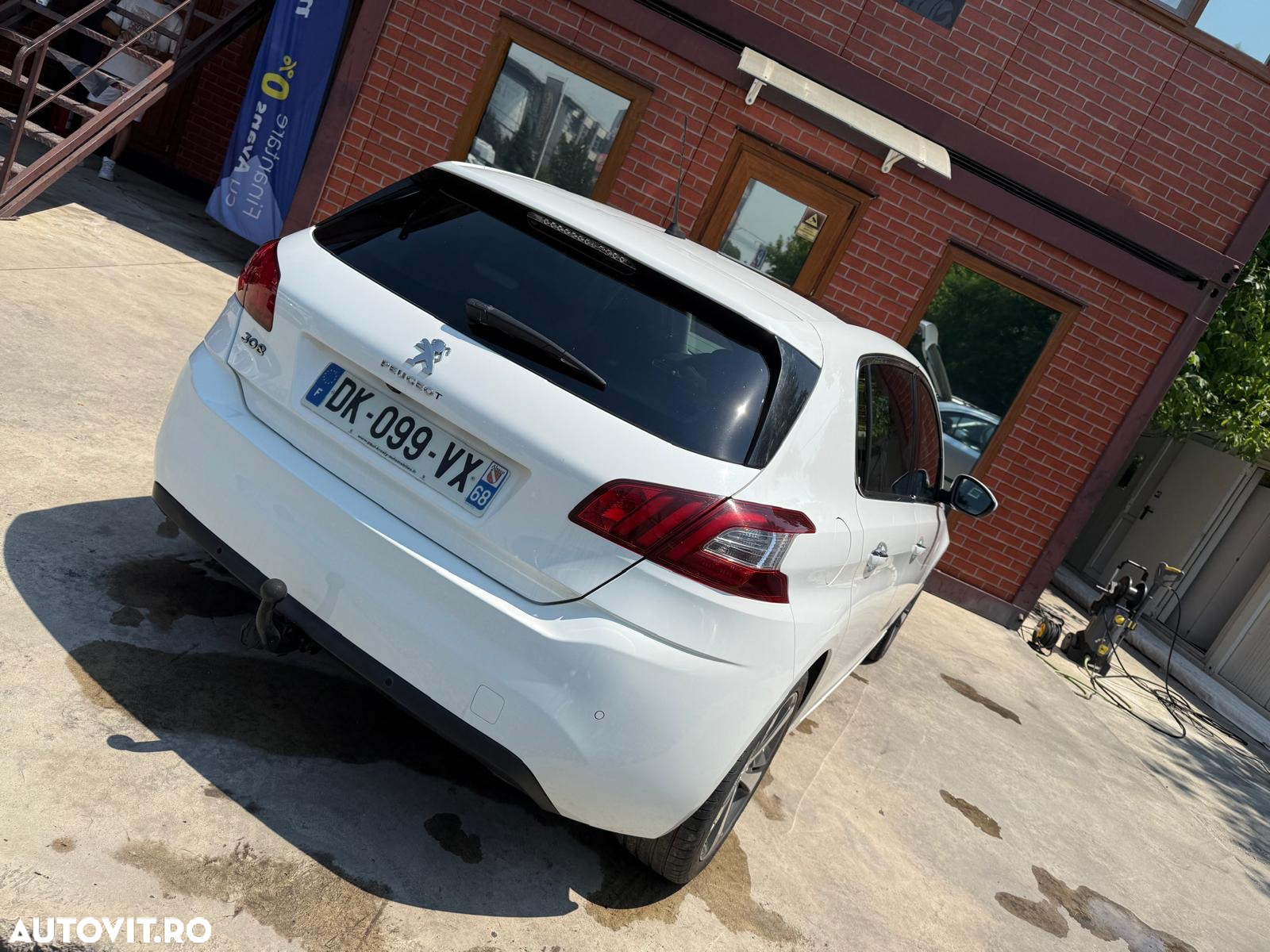 Peugeot 308 - 4