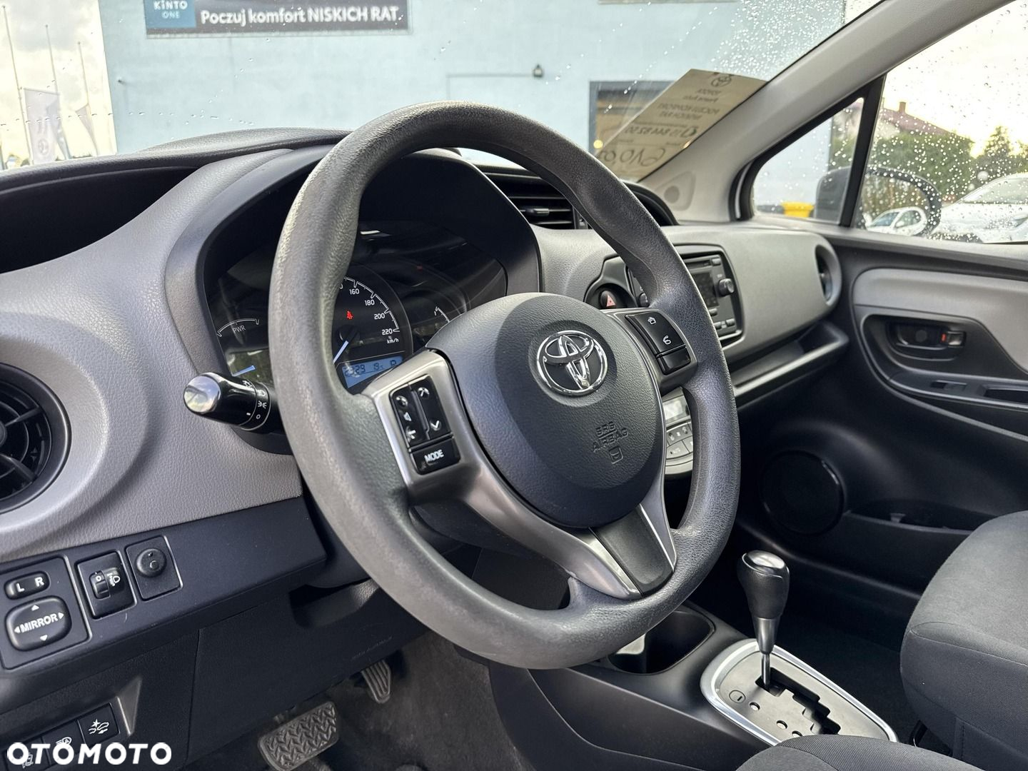 Toyota Yaris - 14