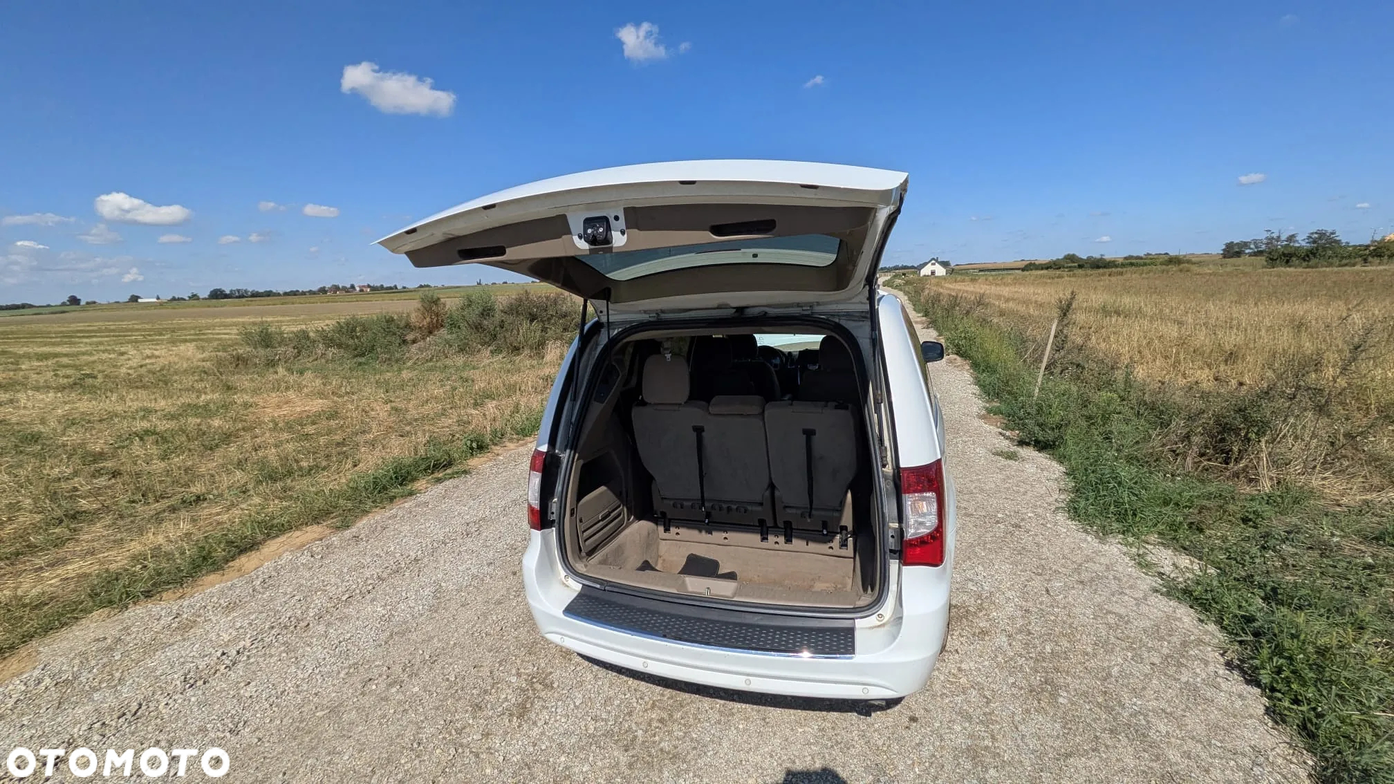 Chrysler Town & Country 3.6 Touring - 7