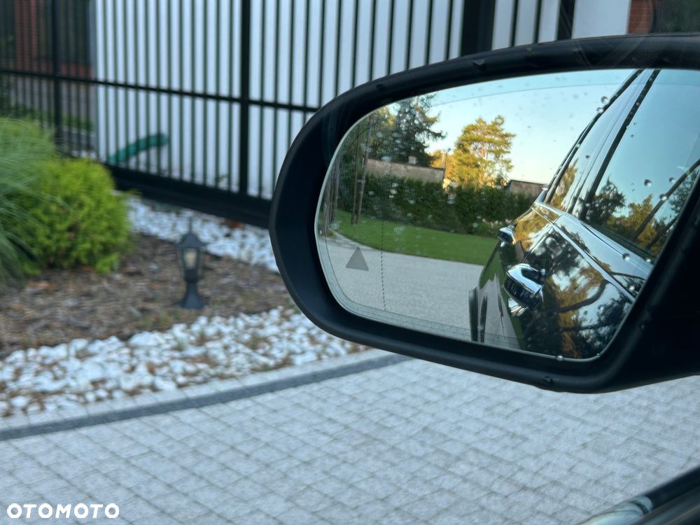 Mercedes-Benz GLC - 22