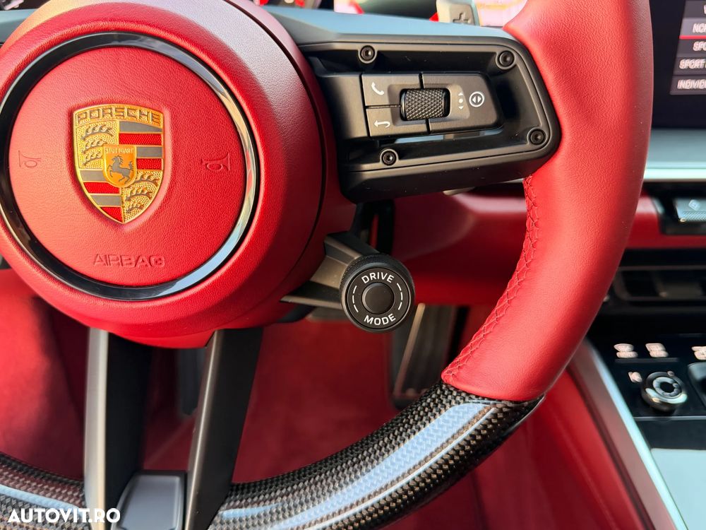 Porsche 911 4S - 18