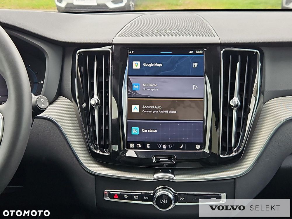 Volvo XC 60 T6 AWD Plus Dark - 15