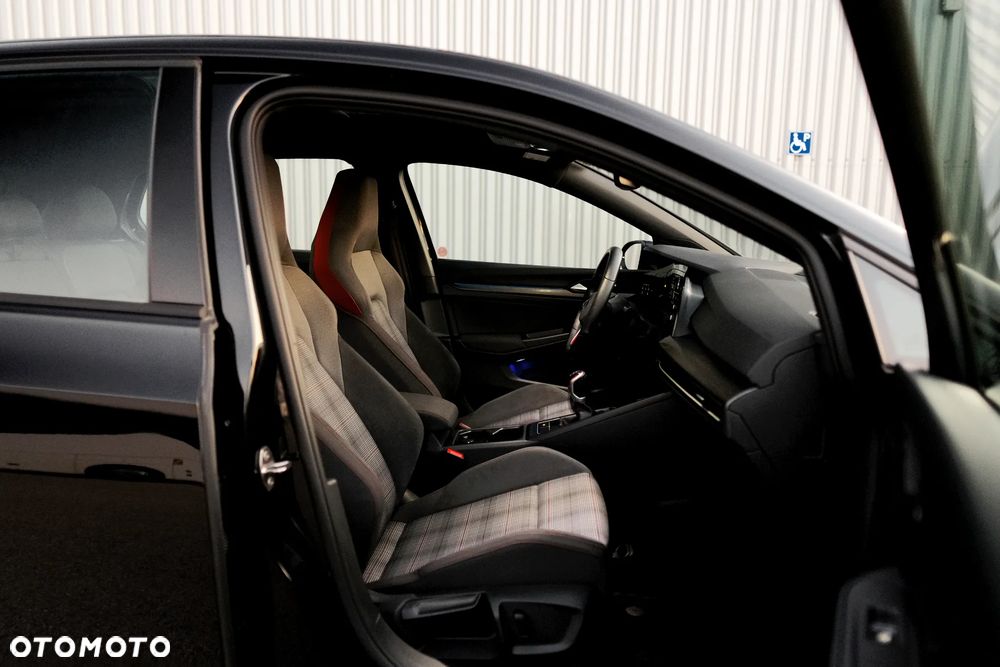 Volkswagen Golf GTI 2.0 TSI OPF Performance - 26