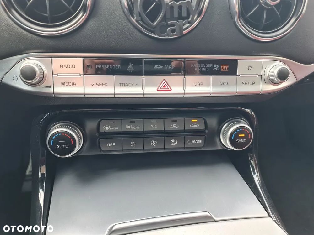 Kia Stinger 3.3 T-GDI V6 GT AWD - 25