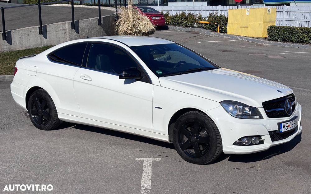 Mercedes-Benz C 220 CDI DPF BlueEFFICIENCY Edition - 4