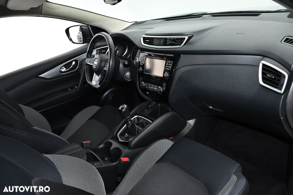 Nissan Qashqai 1.5 DCI N-Connecta - 13