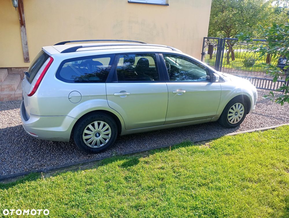 Ford Focus 1.6 Ambiente - 7