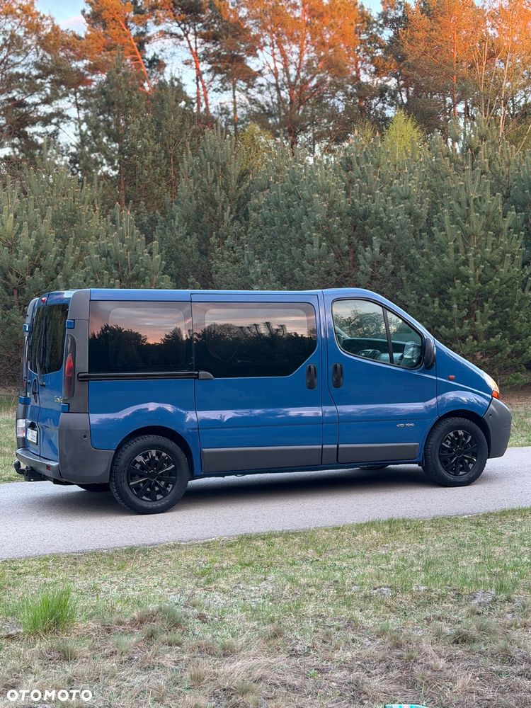 Renault Trafic Passenger Authentique - 12