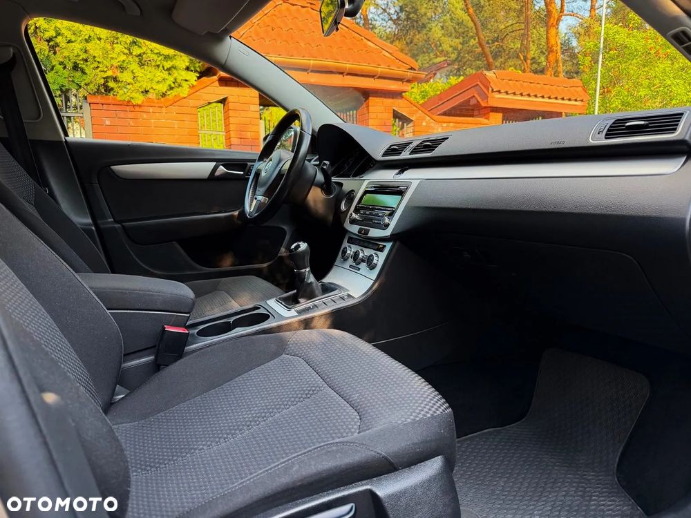 Volkswagen Passat 1.4 TSI Perfectline - 24