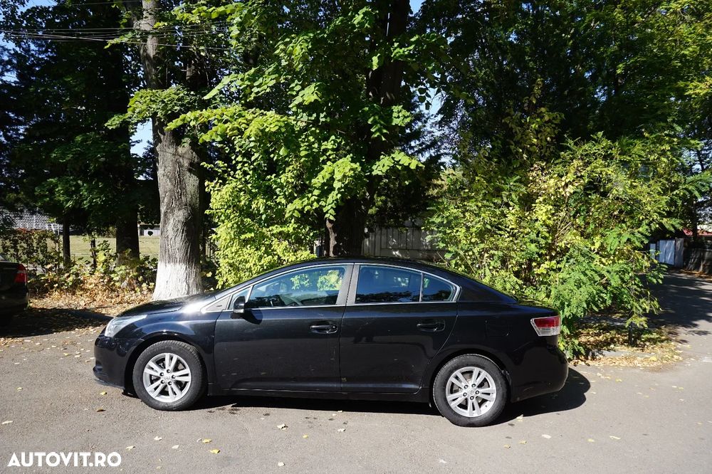 Toyota Avensis 2.0 D-4D Comfort - 2