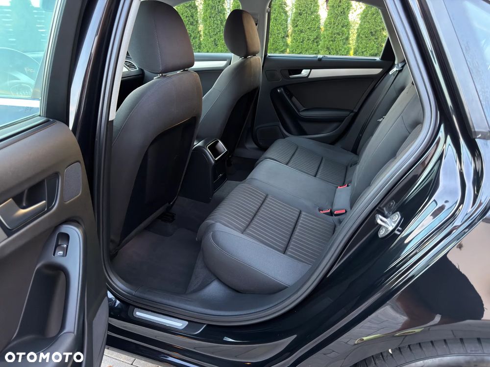 Audi A4 Limousine 1.8 TFSI Attraction - 33