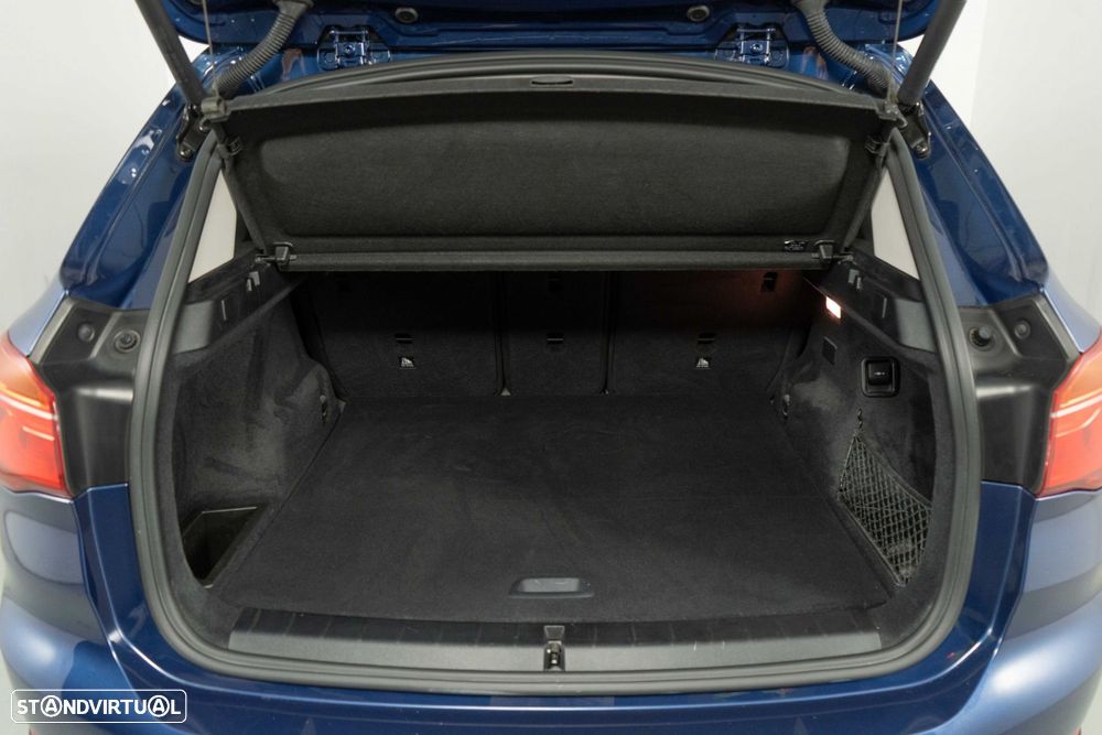 BMW X1 25 e xDrive Corporate Edition - 25