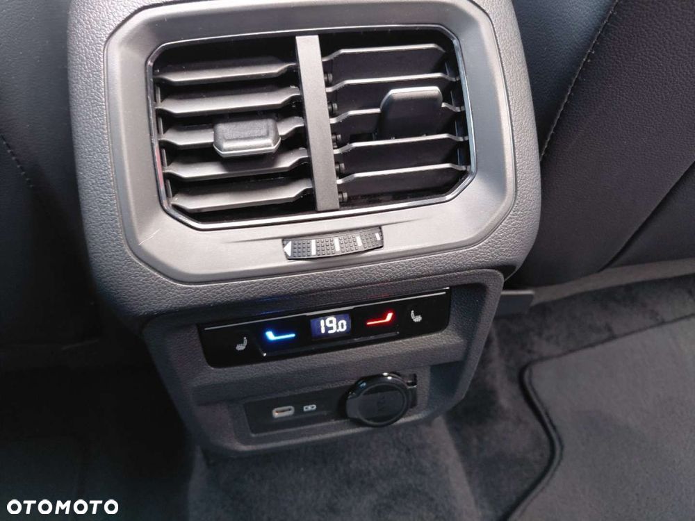 Volkswagen Tiguan - 25