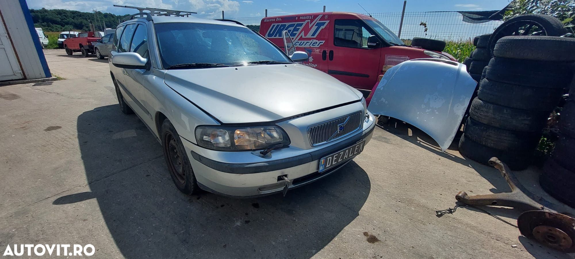 DEZMEMBRARI VOLVO V70 2004 2.4 BENZINA 170 CAI - 1