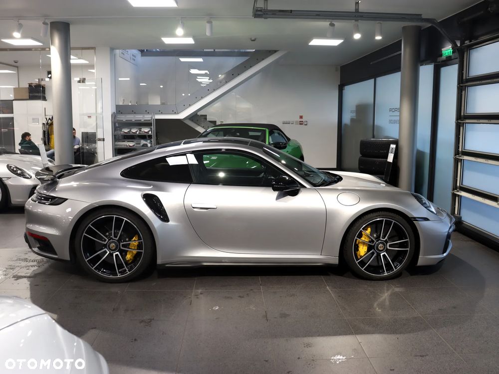 Porsche 911 Carrera Turbo S - 6