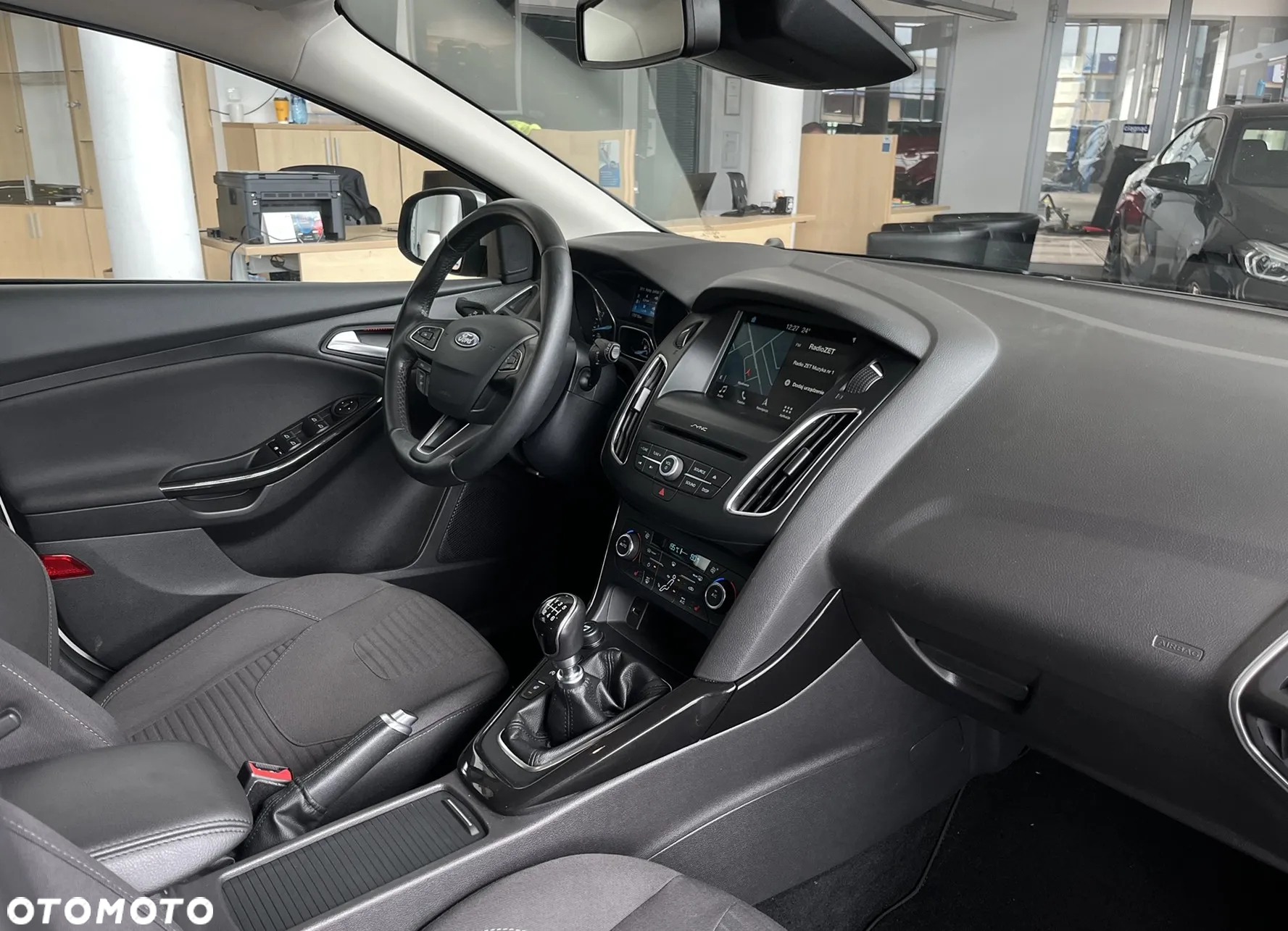 Ford Focus 1.5 EcoBoost Start-Stopp-System TITANIUM - 24
