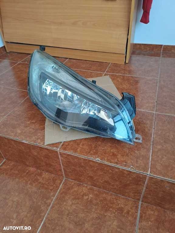 Far dreapta Opel Astra J Facelift original Europa cod 13371596 - 2