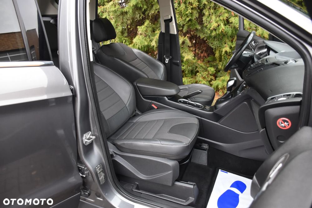 Ford Kuga ver-2-0-tdci-4x4-titanium - 11