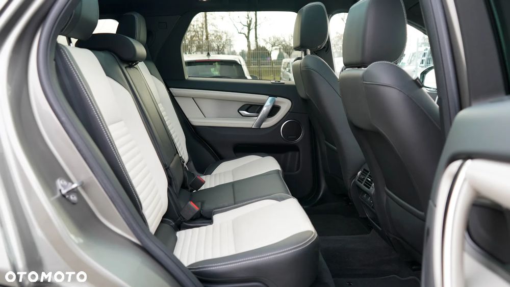 Land Rover Discovery Sport 2.0 P250 mHEV Dynamic HSE - 19