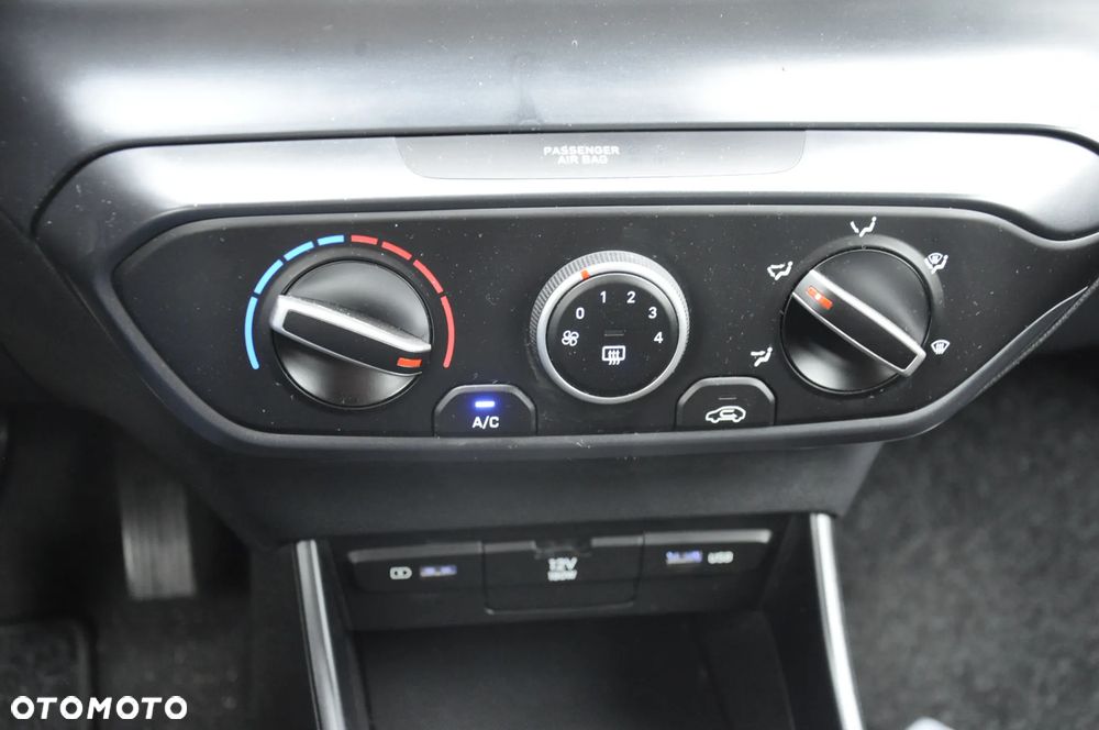 Hyundai i20 1.2 Select - 12