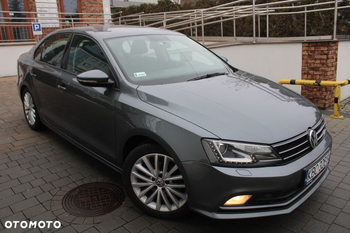 Volkswagen Jetta 1.4 TSI BMT Trendline - 10