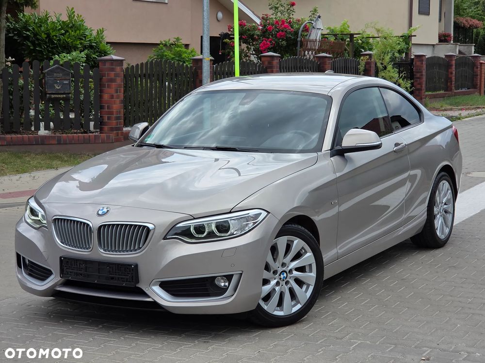 BMW Seria 2 220i Advantage - 1