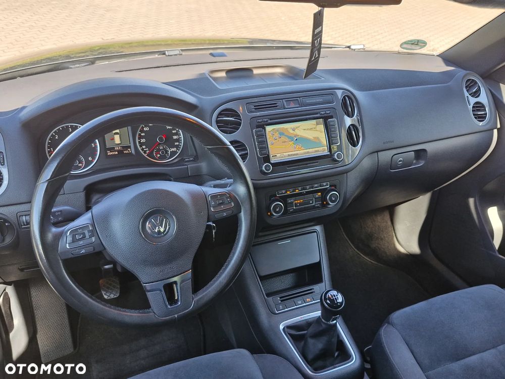 Volkswagen Tiguan 2.0 TDI DPF 4Motion Track & Avenue - 25